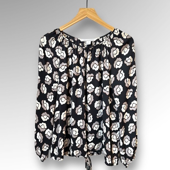 Diane Von Furstenberg Tops - Diane von Furstenberg Blouse.